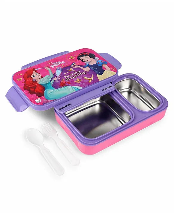 Striders Disney Princess Printed Lunch Box - 700Ml