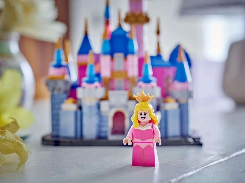 Lego 40720 Mini Disney Sleeping Beauty Castle (528 Pieces)