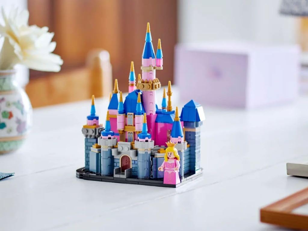 Lego 40720 Mini Disney Sleeping Beauty Castle (528 Pieces)