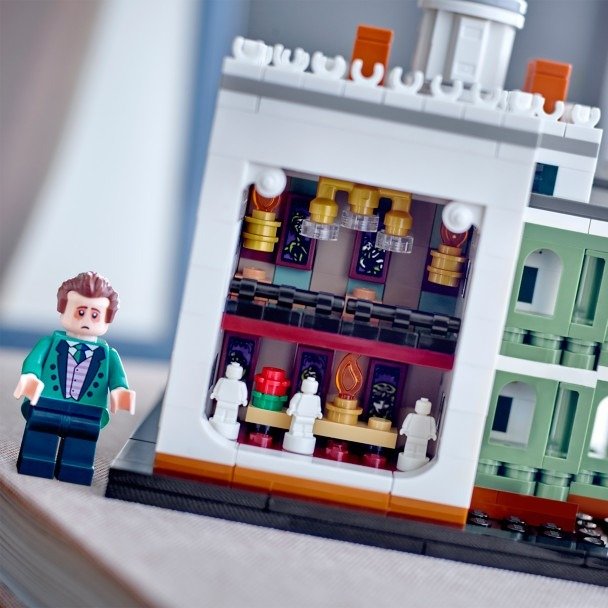 (Damage Box) Lego Disney Mini Enchanted Mansion 40521 680 Pieces