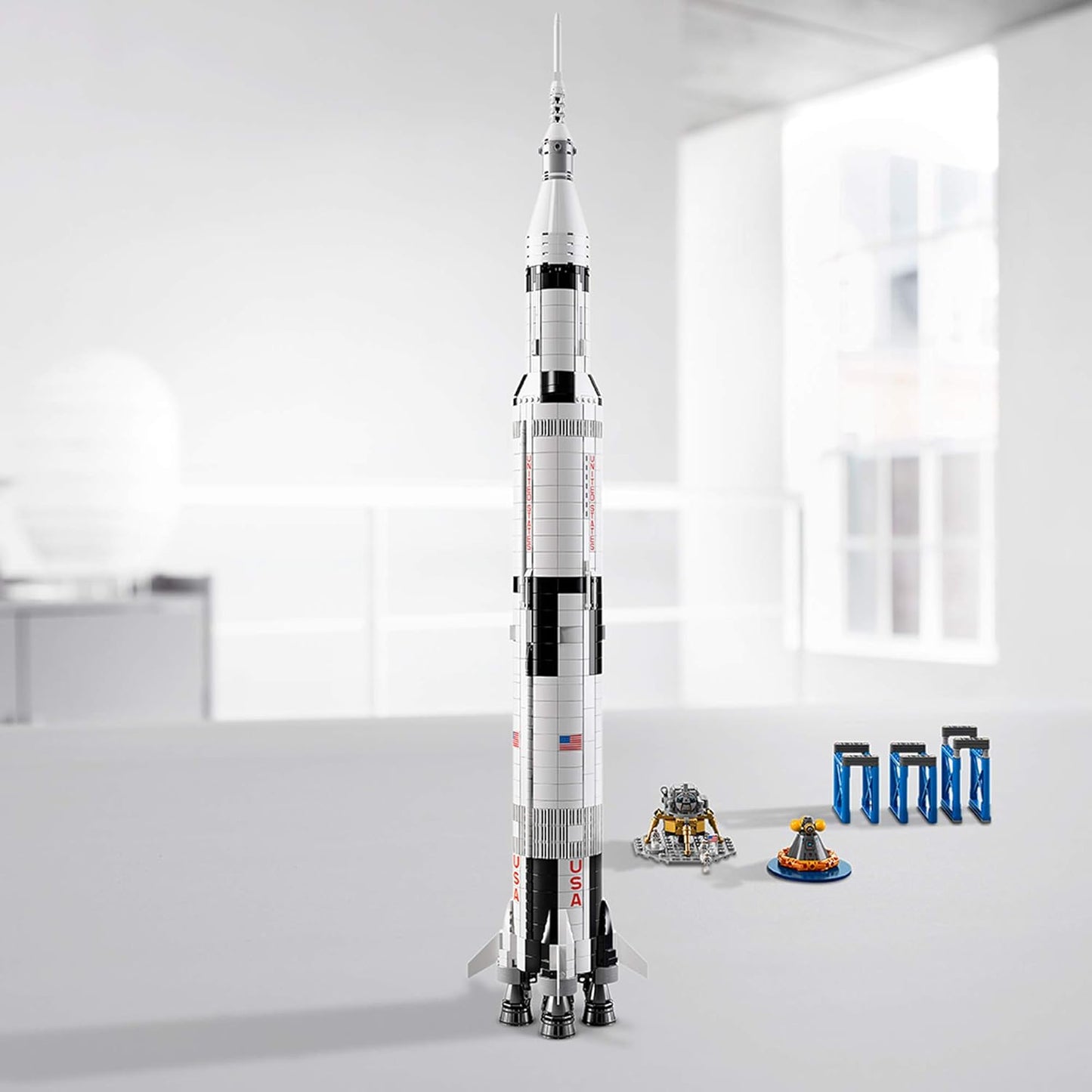 (Damaged Box) LEGO 92176 Ideas NASA Apollo Saturn V