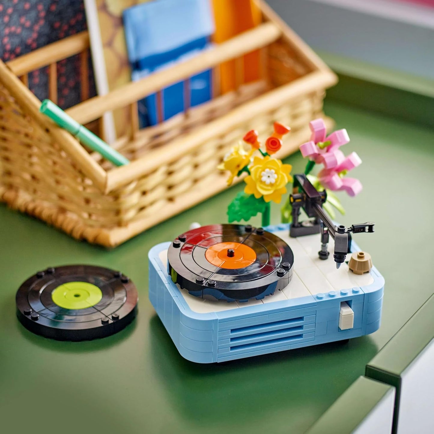 LEGO Creator 3in1 Record Player with Flowers Music Set 31172 Building Blocks Toys for 8+ Gift for Boys and Girls