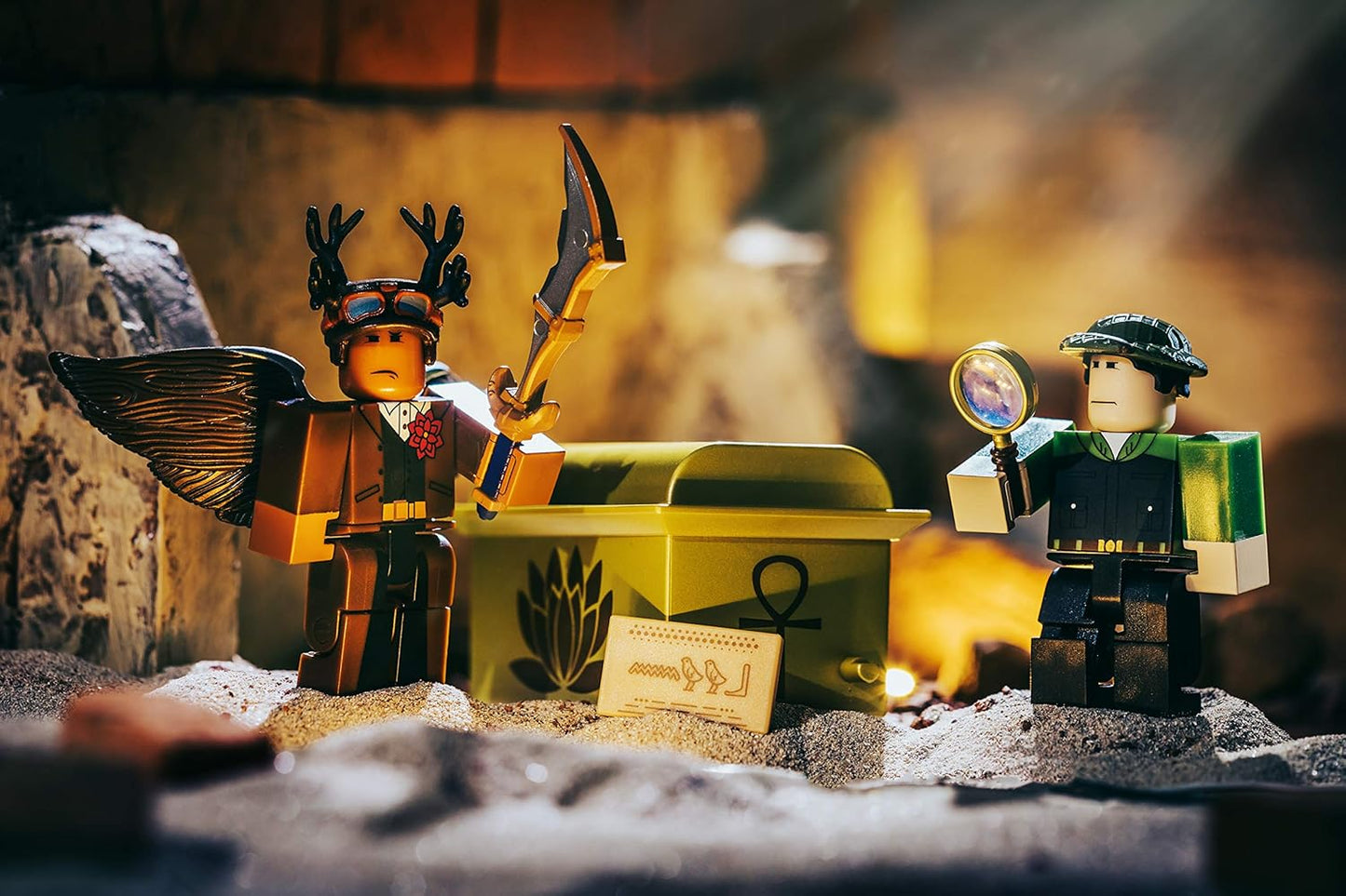 Roblox Action Collection: Escape Room – The Pharaoh’s Tomb Game Pack with Exclusive Virtual Item