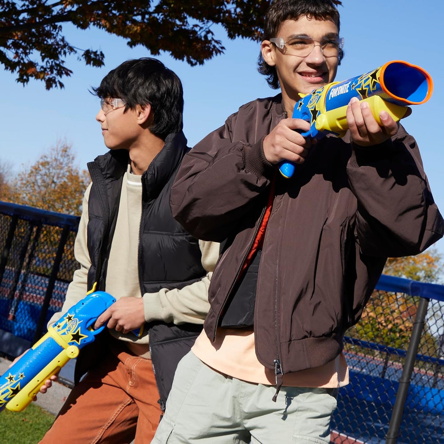 Nerf Fortnite Half Tone Hero Blaster, Bonus Code to Unlock Half Tone Hero Wrap in The Game, Break Open Loading, 12 Nerf Elite Darts