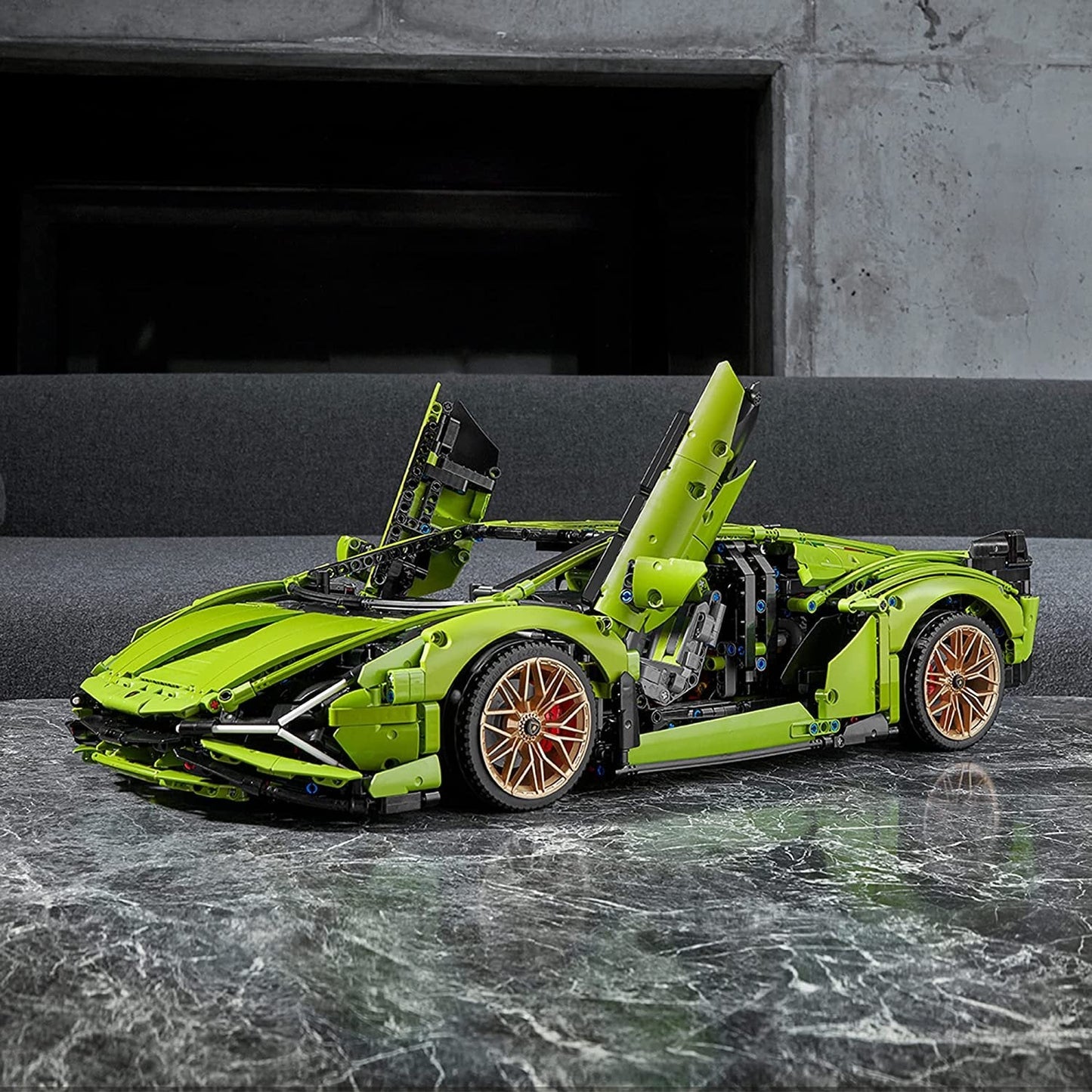 LEGO 42115 Technic Lamborghini Sián FKP 37 (3,696 Pieces)