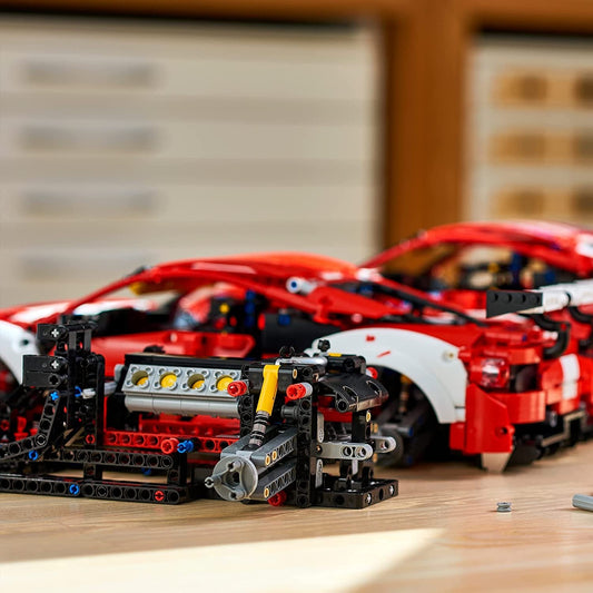 LEGO 42125 Ferrari 488 GTE “AF Corse #51” V29 Building Blocks