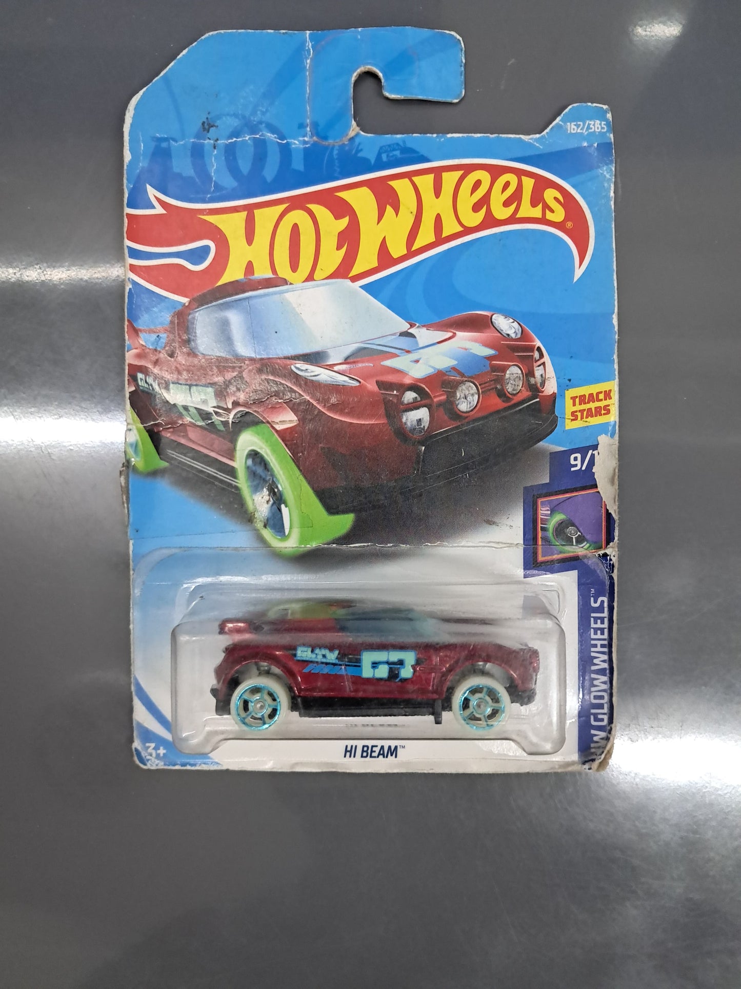 Hot Wheels Hw Glow Wheels 9/10 - Hi Beam