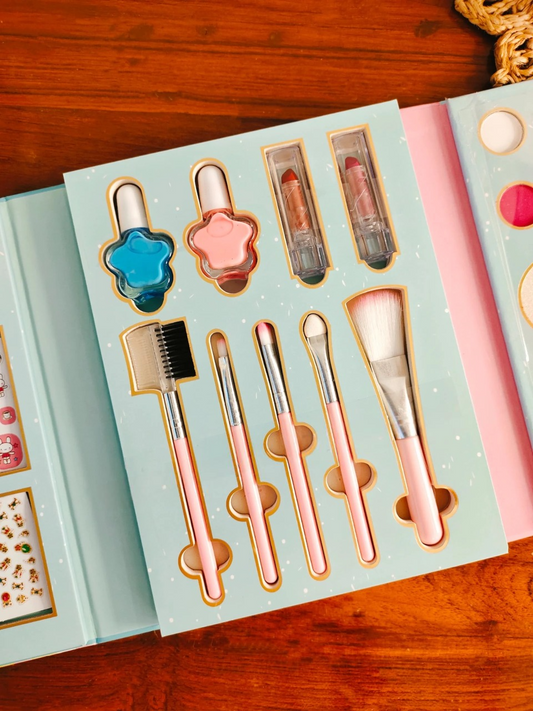 Magical Unicorn - Fantasy Make Up Kit by IGOODCO