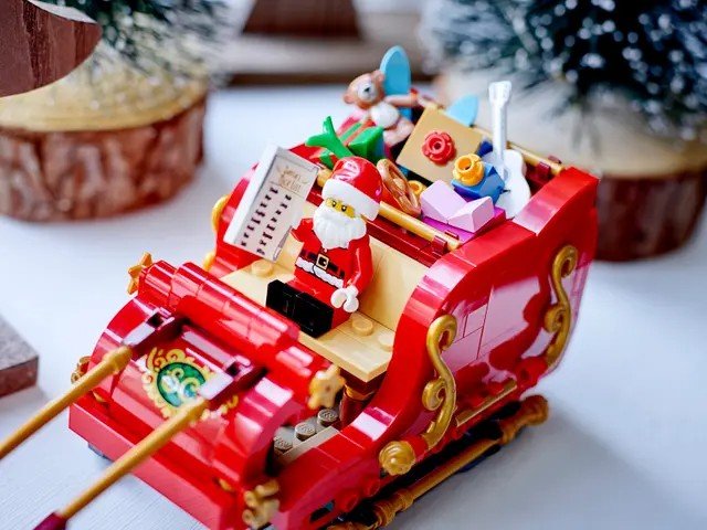 LEGO Santa's Sleigh (40499) building toy! (343) Pieces Age 9+