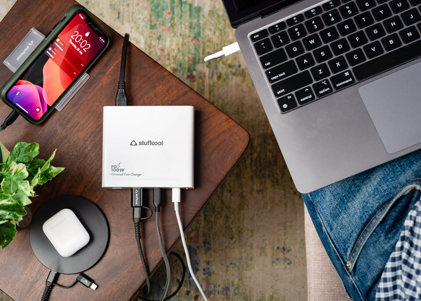 STUFFCOOL 100W Centurion 4 Port Charging Station with 2 USB C PD Ports, 2 QC3.0 USB A Ports Compatible with MacBook Pro 16", MacBook M1 Series, Ultrabooks, iPhones, Universal Fast Charger Camera Battery Charger (White)