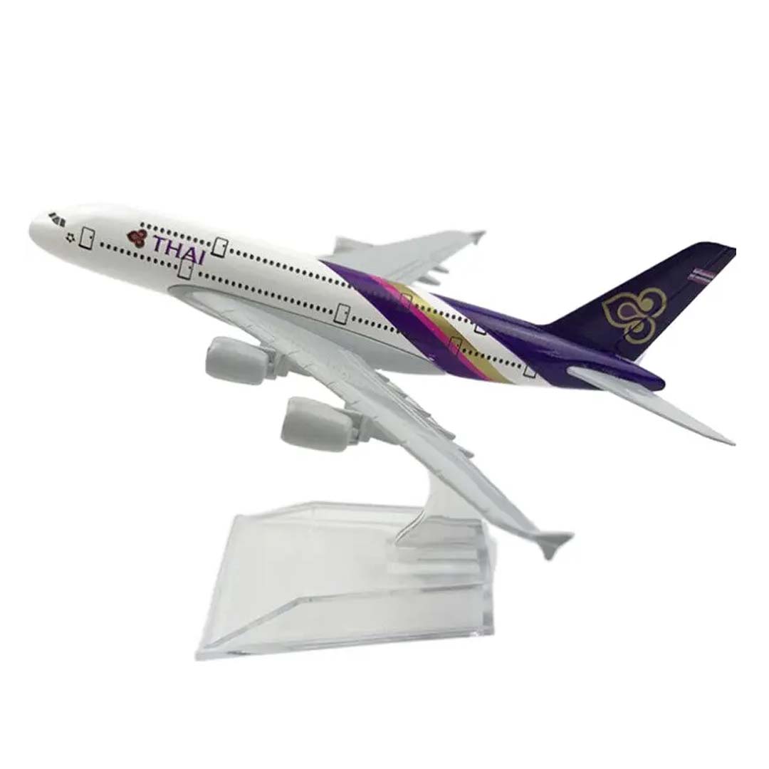 Collectible 1:400 Scale Aircraft Model Airplane – Thai Airways Airbus A380 (16 cm)
