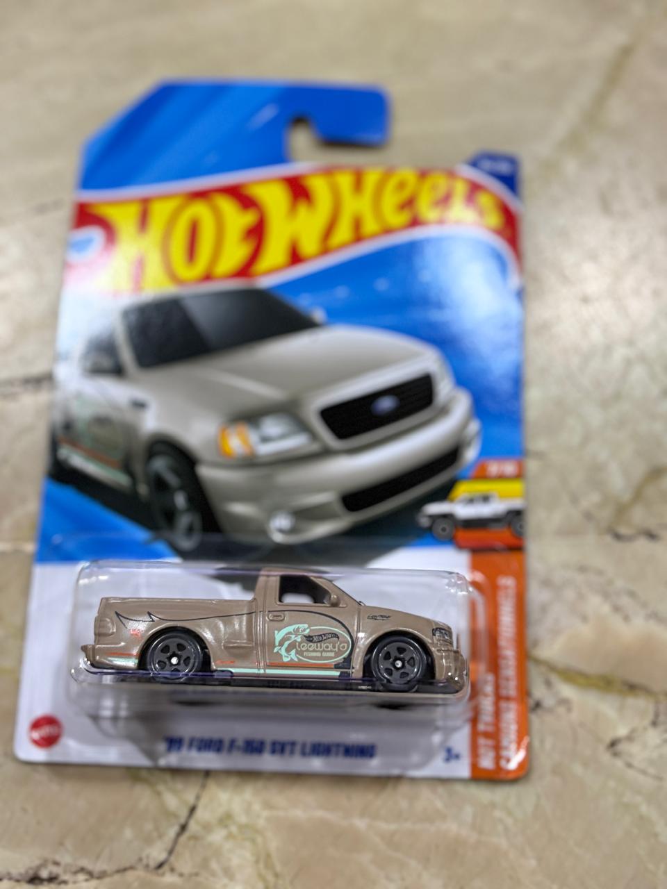 Hot Wheels ’99 Ford F-150 SVT Lightning – 2025 Mainline | HW Truck Series