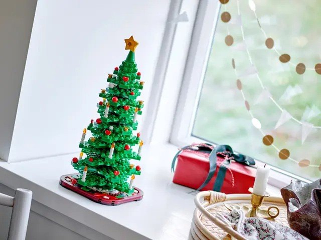 LEGO Christmas Tree 40573 building toy (784 Pieces) Age 12+