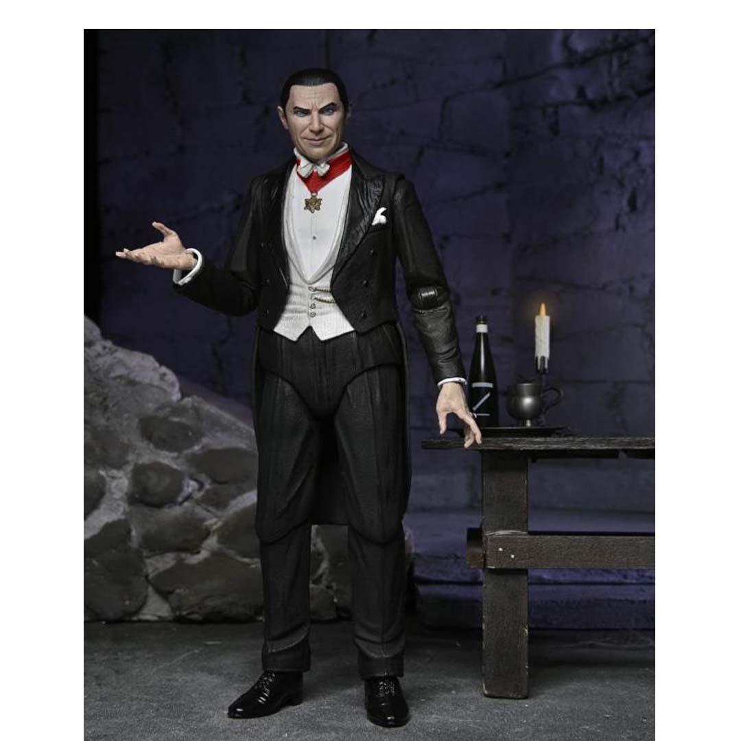 NECA Ultimate Dracula (Transylvania) – 7” Scale Universal Monsters Action Figure