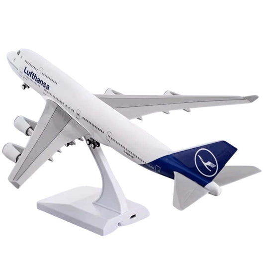 Diecast Collectible 1:250 Scale Model Airplane With Light & Sound – Lufthansa 747-400 Kiel