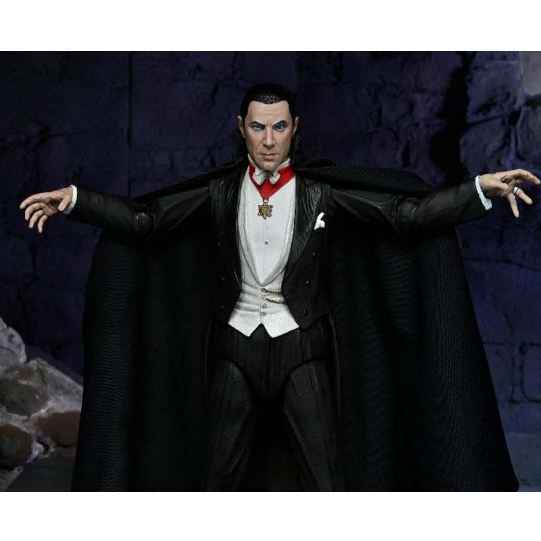 NECA Ultimate Dracula (Transylvania) – 7” Scale Universal Monsters Action Figure