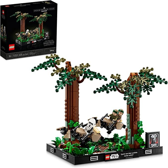 LEGO Star Wars Endor Speeder Chase Diorama 75353 set, featuring a detailed chase scene with Luke Skywalker and Princess Leia minifigures for display.