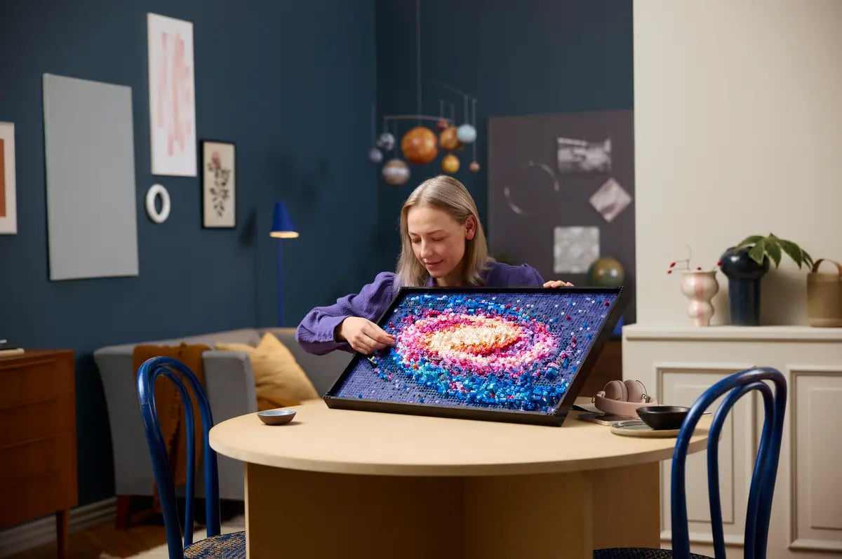 LEGO 31212 Exploring the Milky Way Galaxy (3091 Pieces)