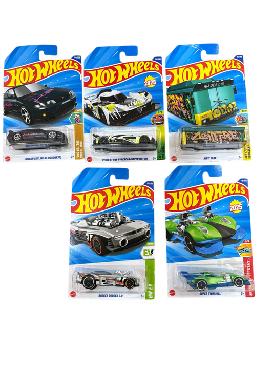 Hot Wheels Mix Pack – 4 Wild Fantasy Racers + 1 Real Ride” random cars