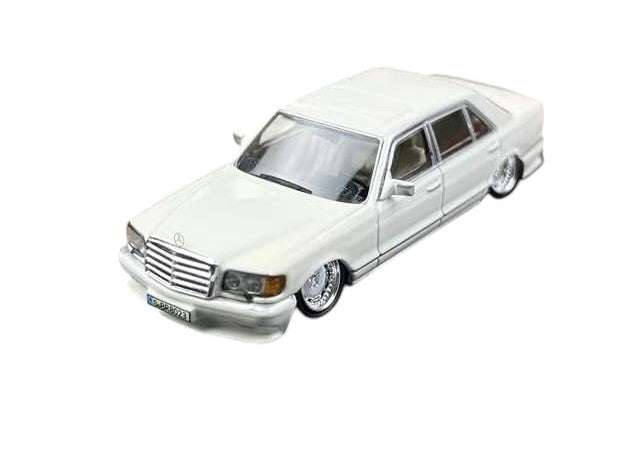 Master 1/64 Mercedes-Benz 560SEL W126 Die-Cast Model – Luxury Executive Sedan Replica