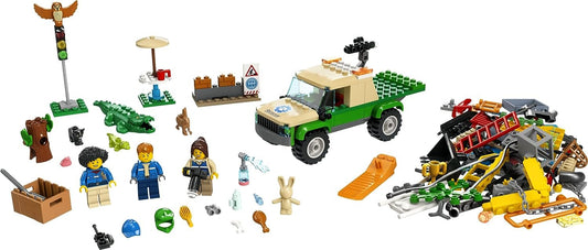 LEGO 60353 City Wild Animal Rescue Missions Set – Includes 246 pieces with rescue vehicles, wildlife, and adventure-themed accessories.