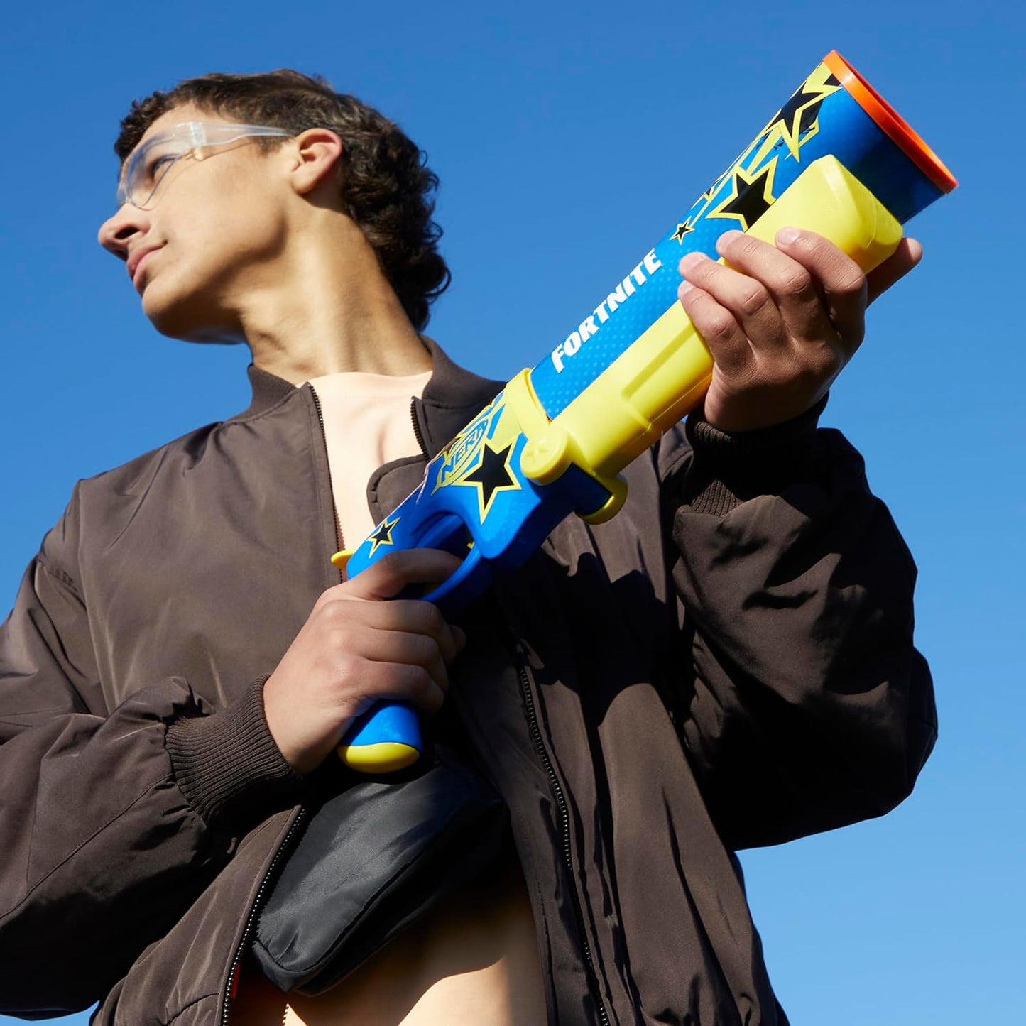 Nerf Fortnite Half Tone Hero Blaster, Bonus Code to Unlock Half Tone Hero Wrap in The Game, Break Open Loading, 12 Nerf Elite Darts