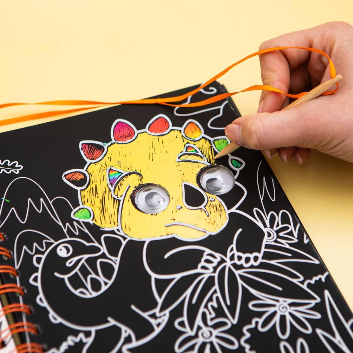 Scratch Art Friends: Dinosaurs by Bookoli