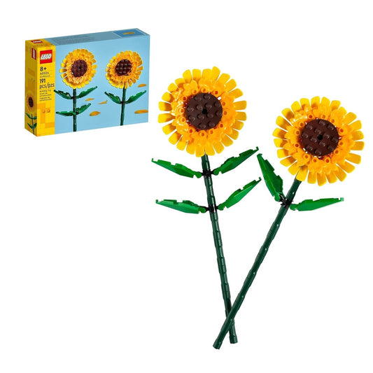 LEGO 40524 Sunflowers set featuring two vibrant sunflower blooms with adjustable green stems and leaves, ideal for home décor or as a thoughtful gift.​
