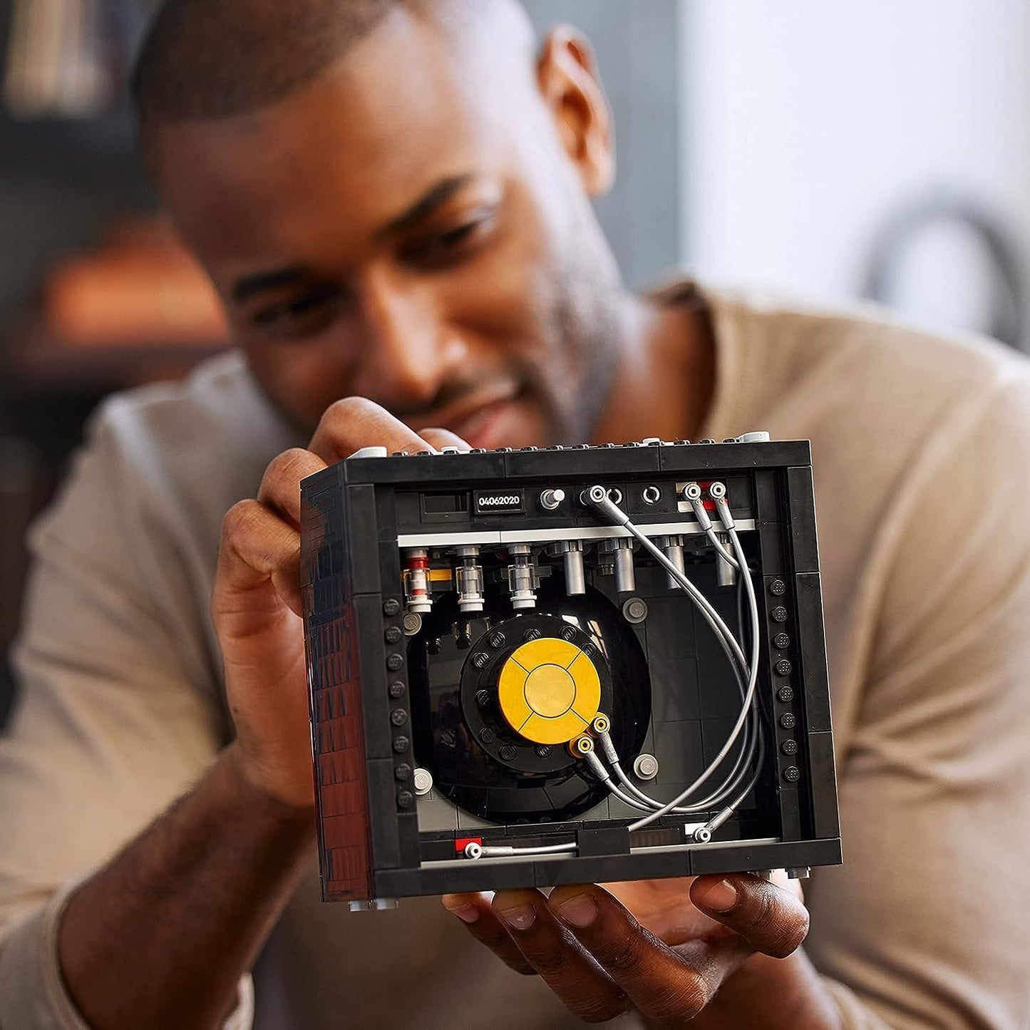 (Damage Box) LEGO Ideas Fender Stratocaster 21329 Guitar Building Kit (1,079 Pieces)