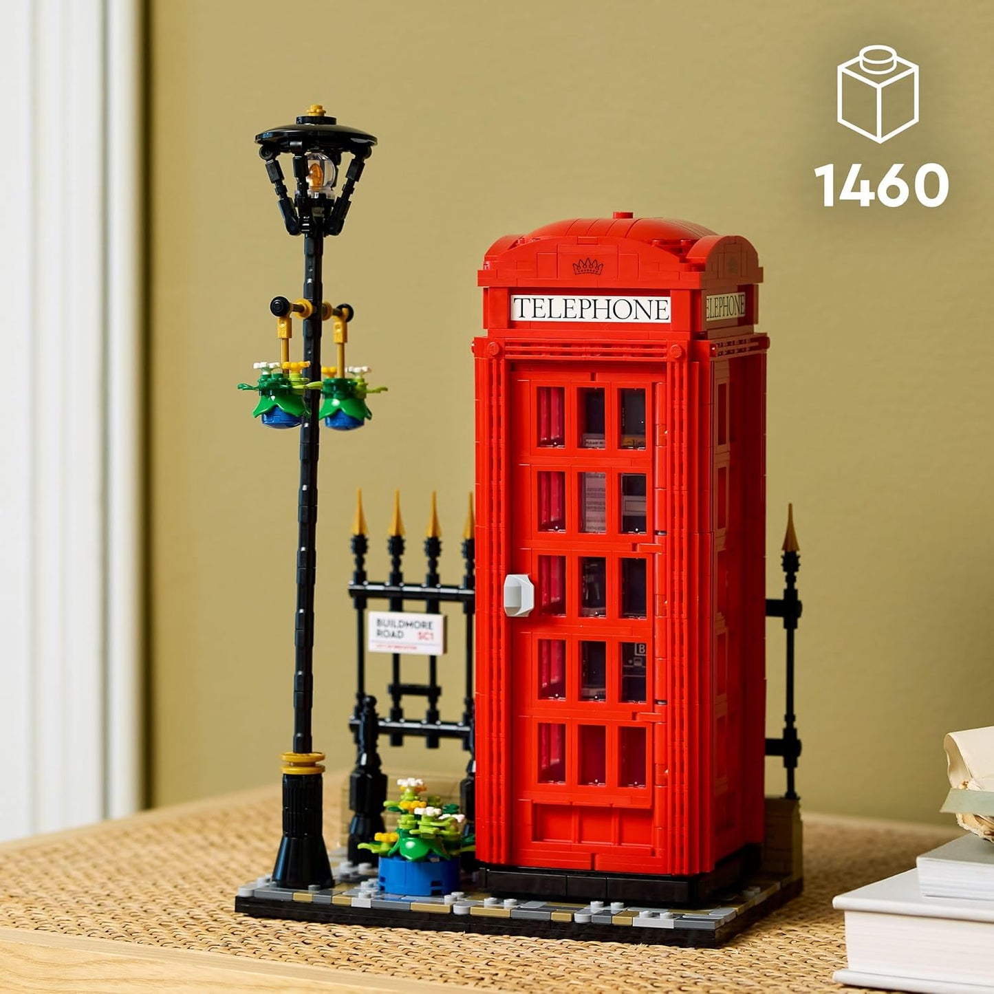 LEGO 21347   Red London Telephone Box