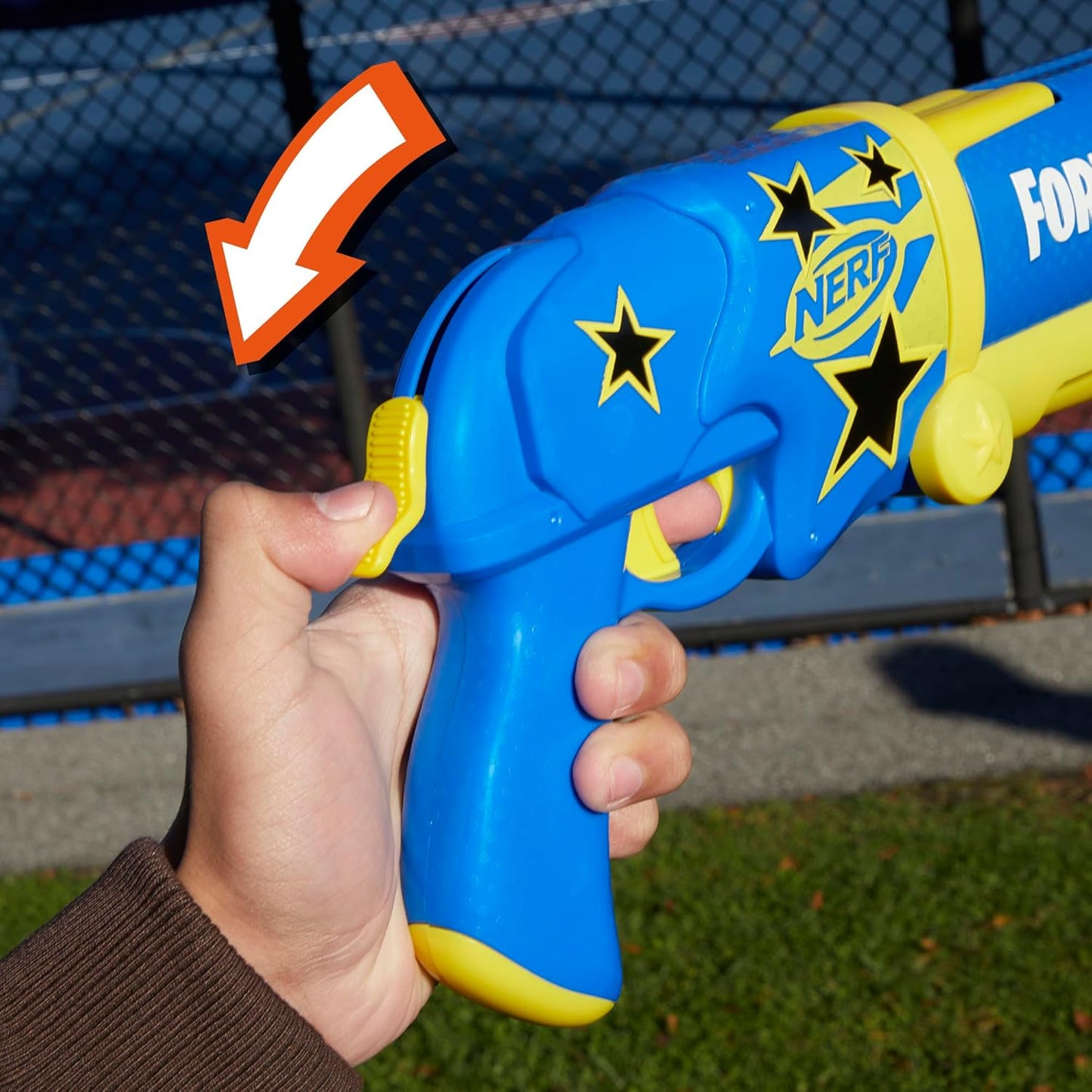 Nerf Fortnite Half Tone Hero Blaster, Bonus Code to Unlock Half Tone Hero Wrap in The Game, Break Open Loading, 12 Nerf Elite Darts