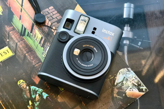 Fujifilm Instax Mini 41 Instant Camera – Retro Style with Automatic Exposure & Easy Selfie Mode