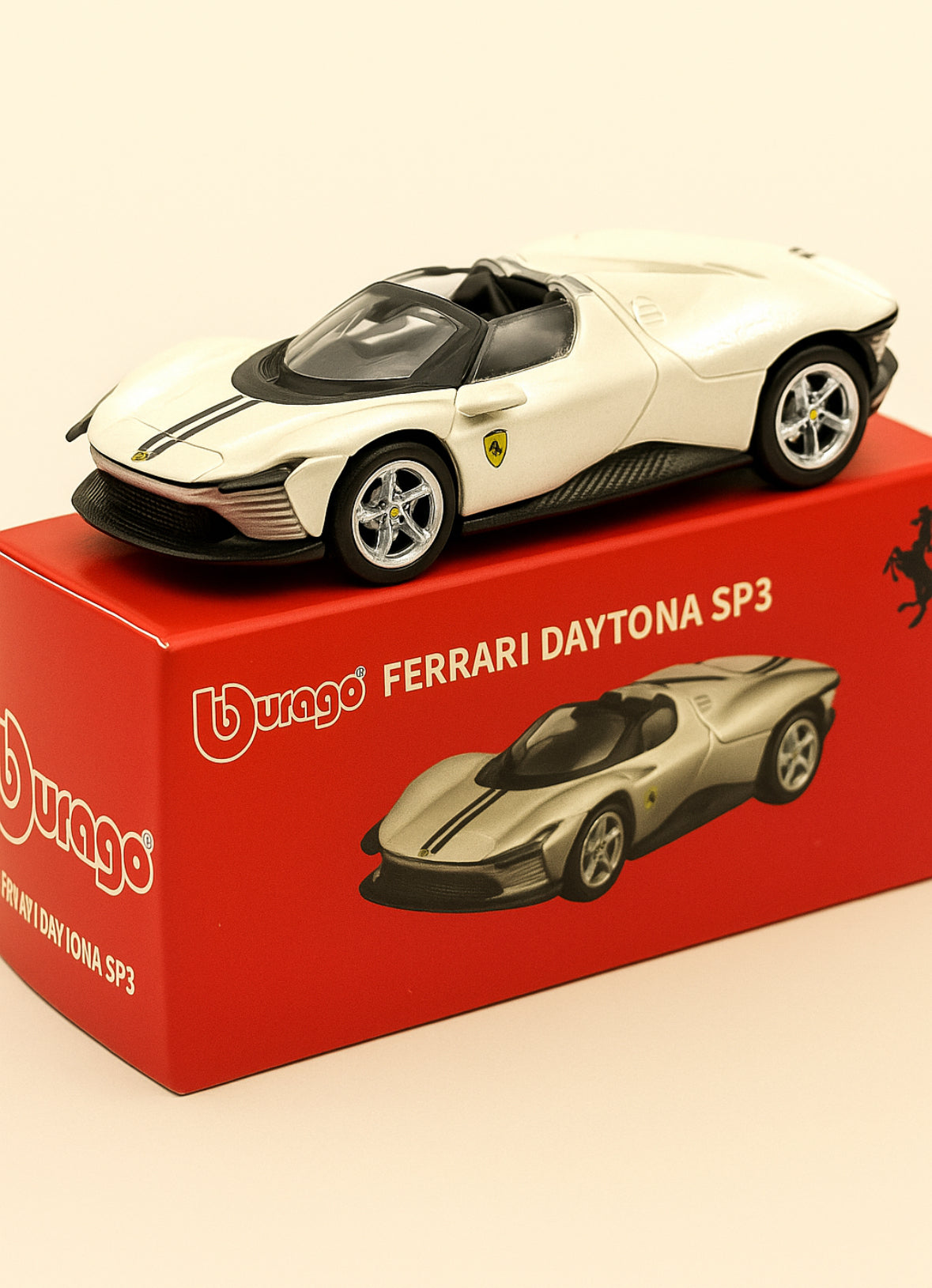 Bburago Ferrari Daytona SP3 Die-Cast Model – Scale