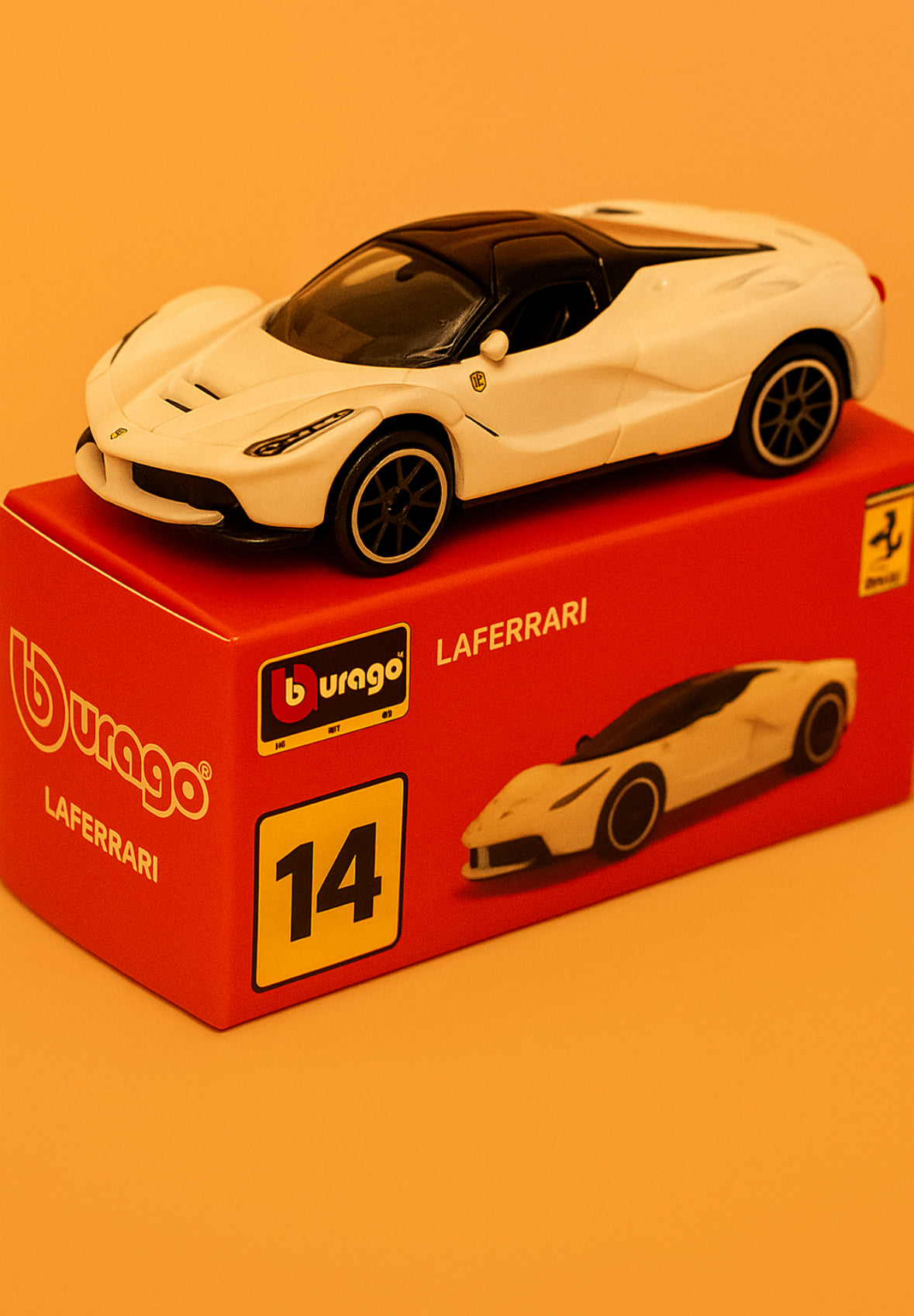 Bburago Ferrari LaFerrari Die-Cast Model (White)