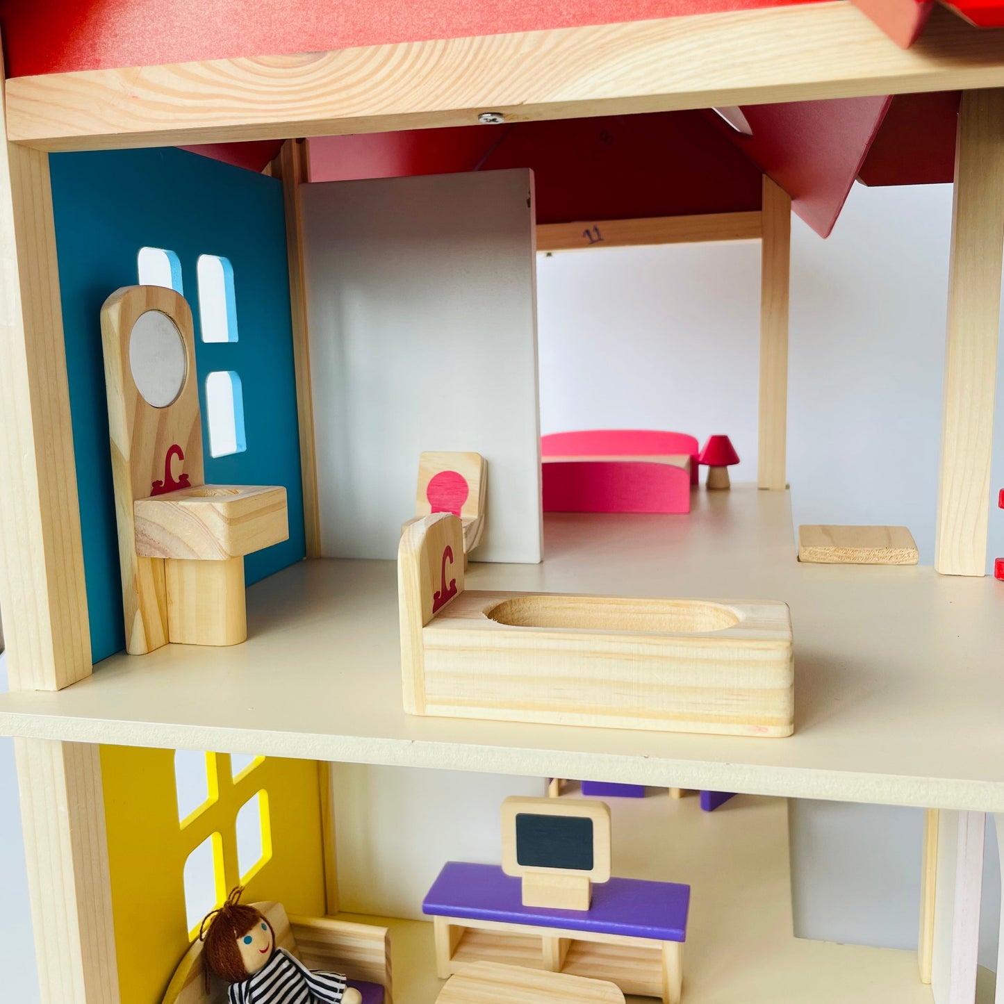 Open Ended Wooden Dollhouse - Redwood Cottage (19 pcs furniture + 2 doll figures included)-Pretend Play-Open Ended-Toycra