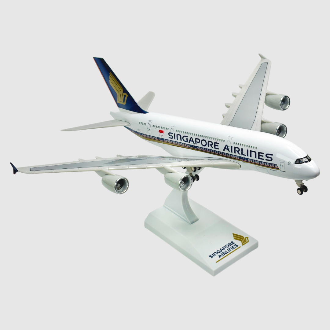 Diecast Collectible 1:250 Scale Model Airplane – Singapore Airways A380