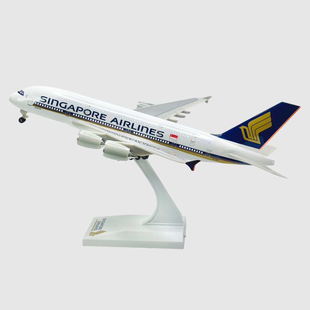 Diecast Collectible 1:250 Scale Model Airplane – Singapore Airways A380