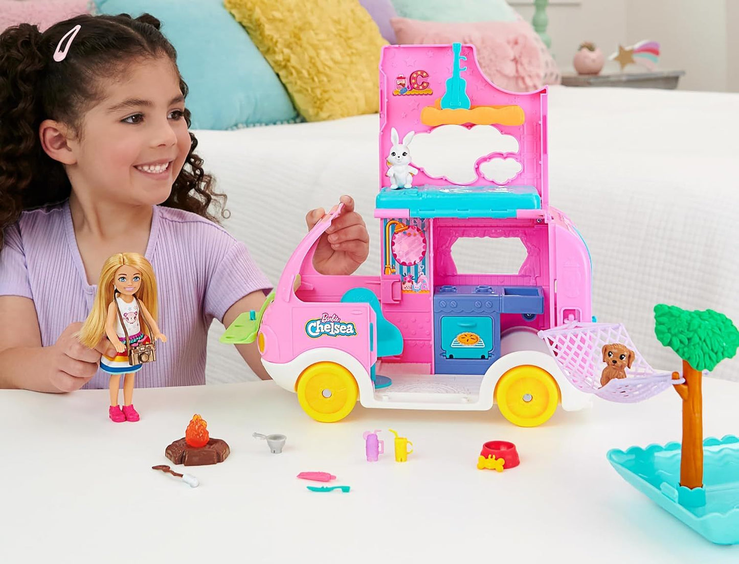 Barbie Club Chelsea Camper Dollhouse playset - HNH90