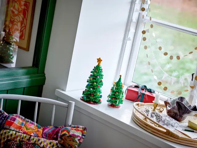 LEGO Christmas Tree 40573 building toy (784 Pieces) Age 12+