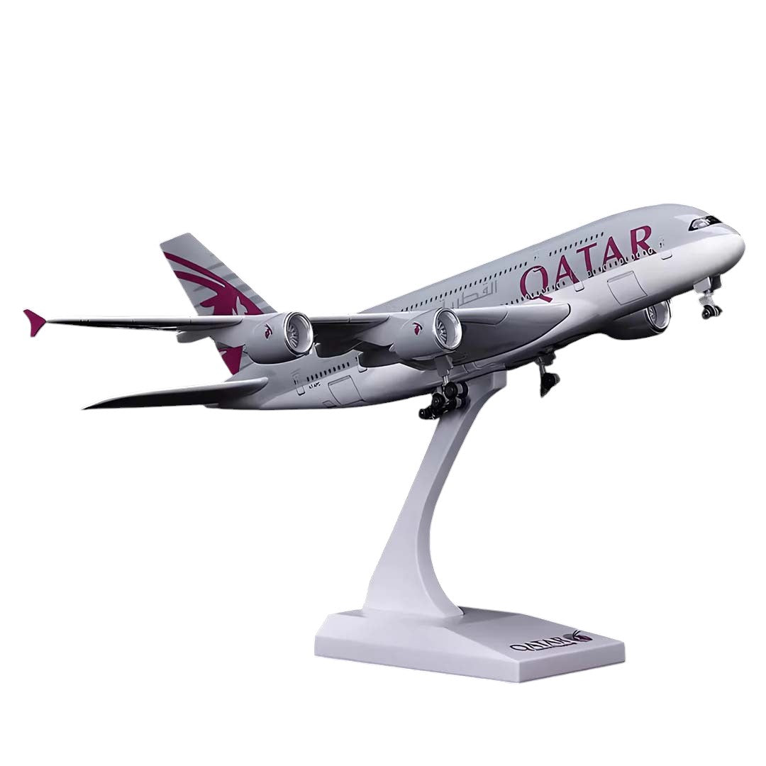 Diecast Collectible 1:250 Scale Model Airplane – Qatar Airways Airbus A380