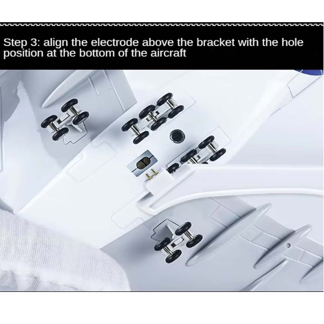 Diecast Collectible 1:250 Scale Model Airplane With Light & Sound  – Lufthansa 747-400 Kiel