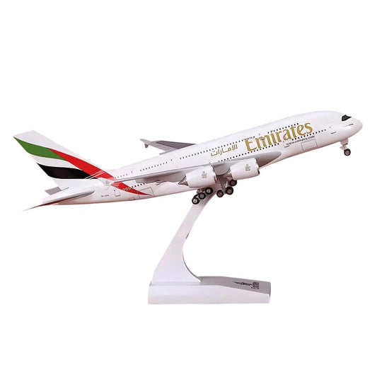 Emirates Airbus A380-800 1:250 scale diecast model with light and sound